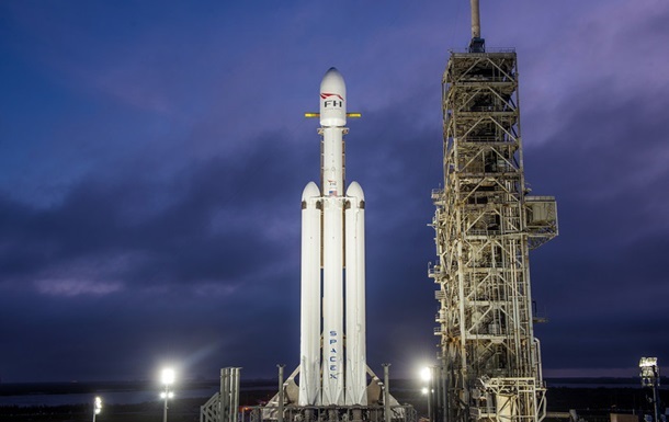 SpaceX відклала запуск ракети Falcon Heavy