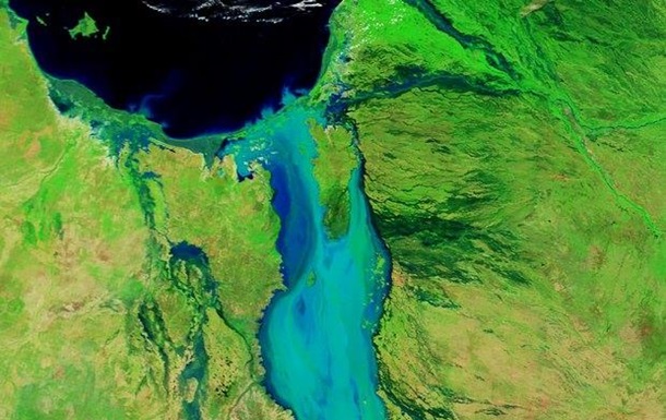 NASA показало паводок в Австралії з космосу